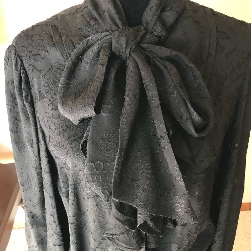 Classic bow tied blouse, black, size large